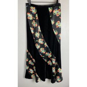 Free People Women's Twisted Velvet Maxi Skirt Size 6 Black & Floral Side Zipper